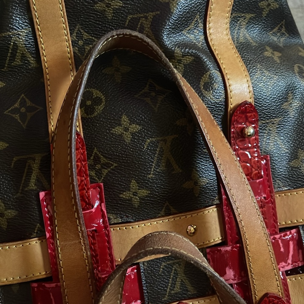 Louis Vuitton limited edition rubis neo bucket monogram crocodile leather - Picture 16 of 17